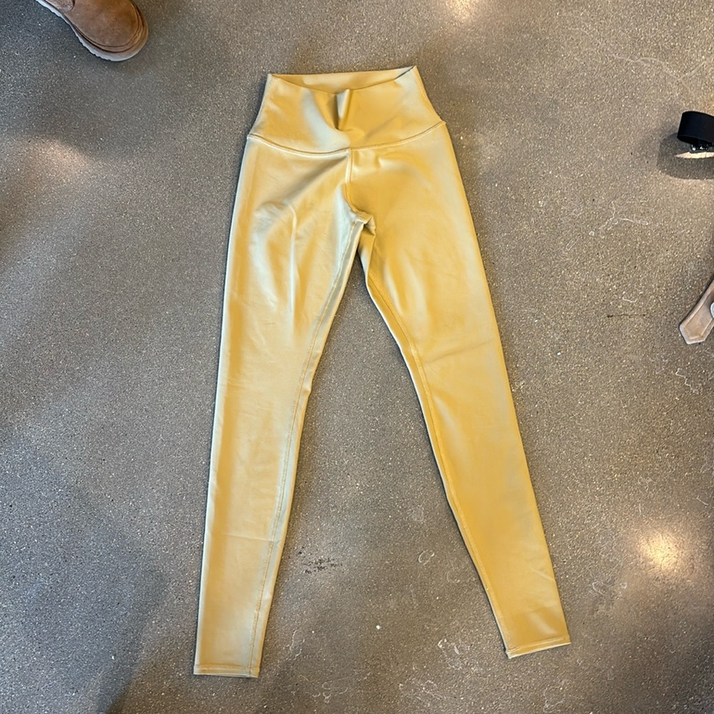 alo leggings